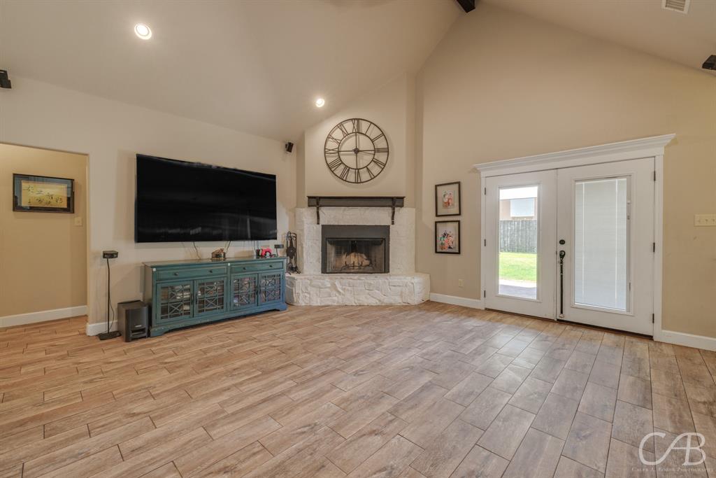 7117 Mcleod Drive