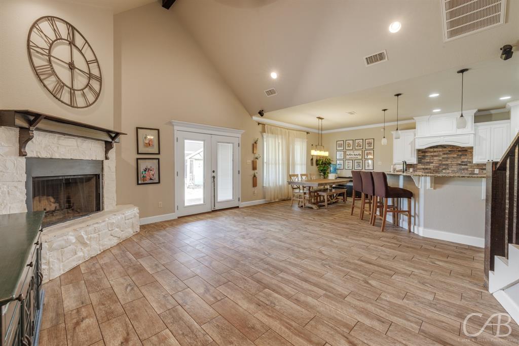 7117 Mcleod Drive