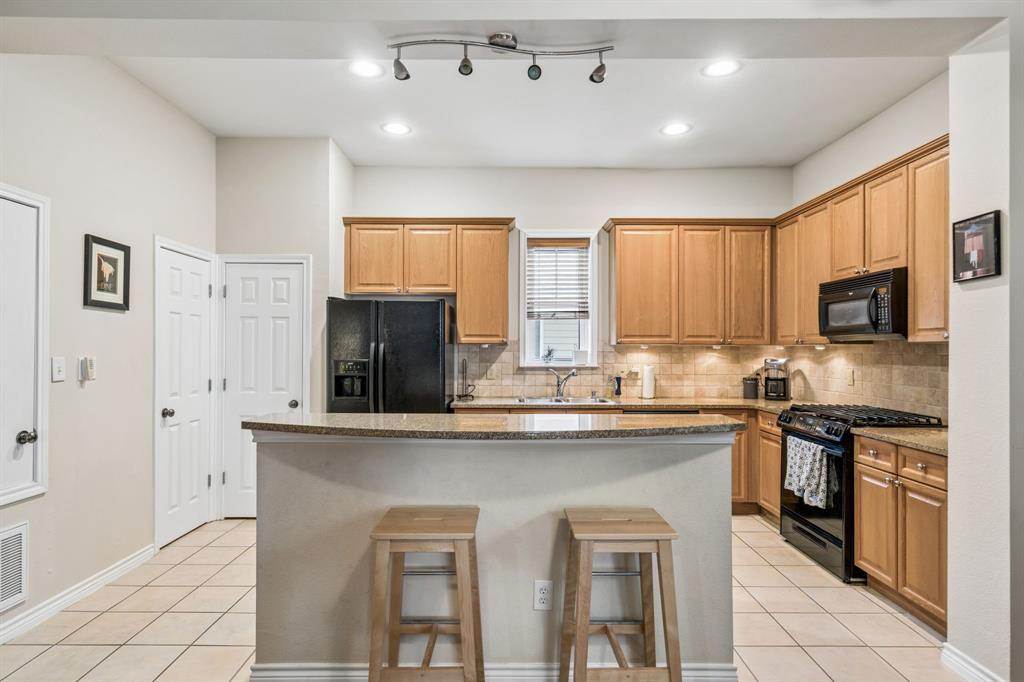 Ridglea Place - Residential