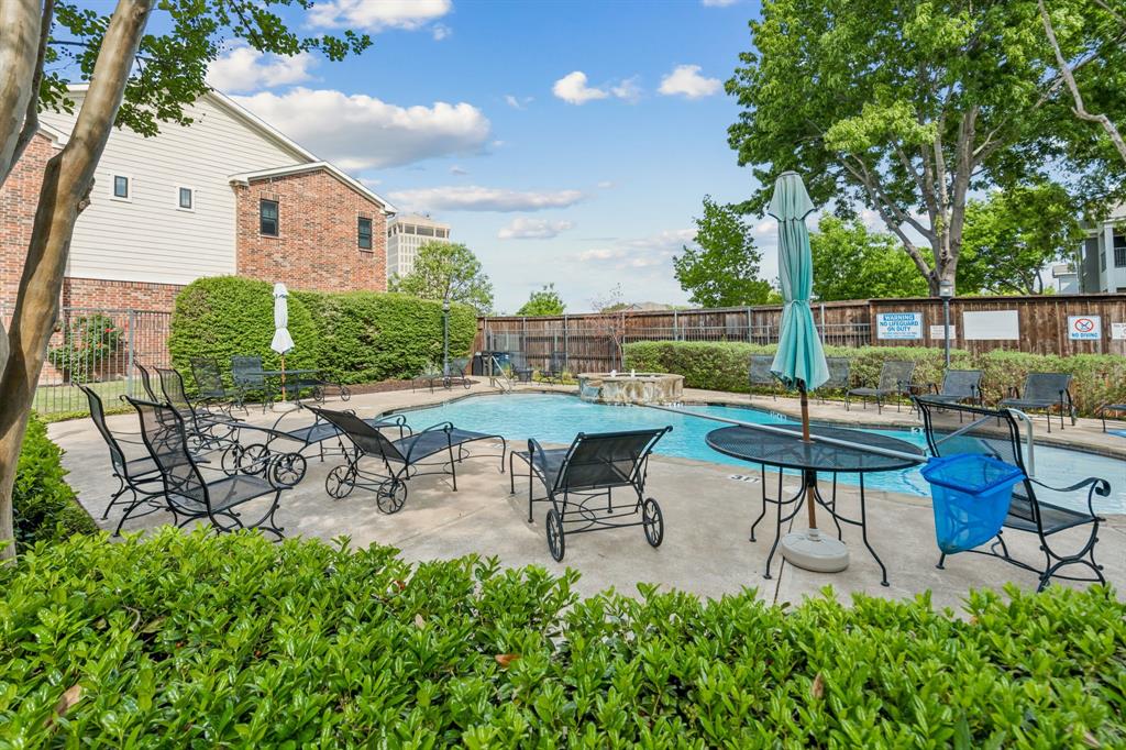 Ridglea Place - Residential