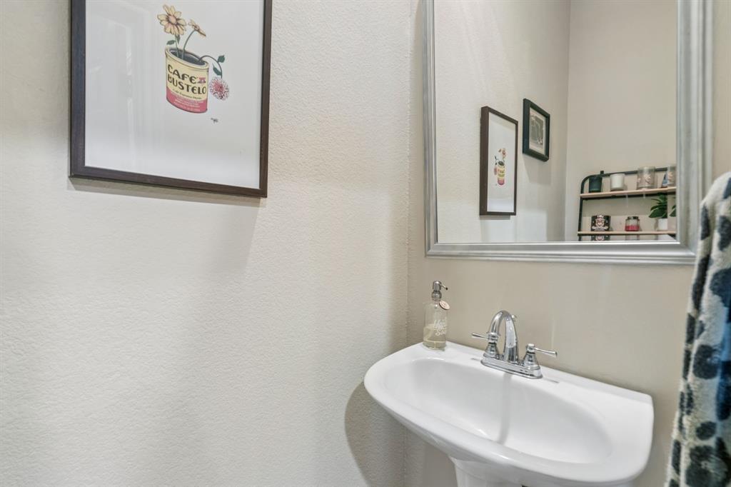 Ridglea Place - Residential