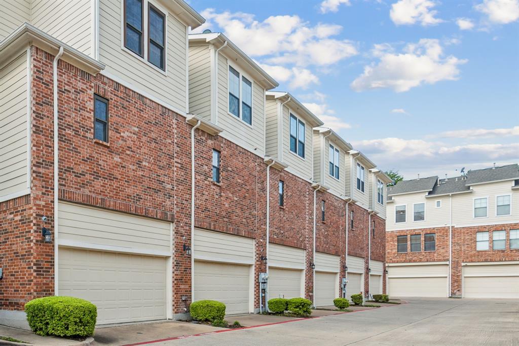 Ridglea Place - Residential