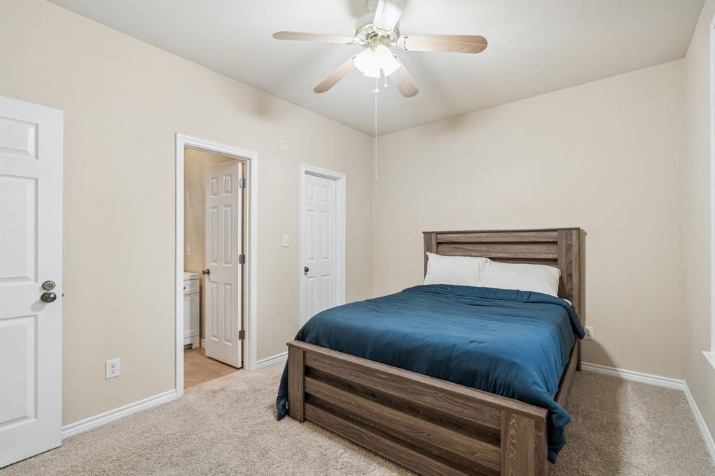 Ridglea Place - Residential