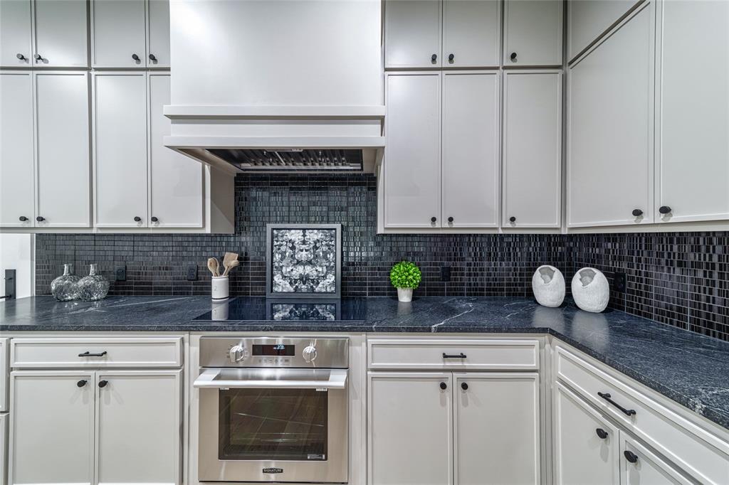 3601 Routh Street 1A