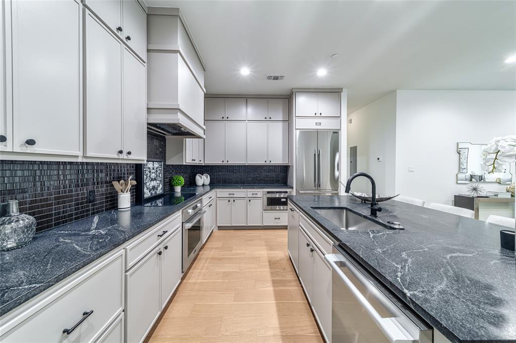 3601 Routh Street 1A