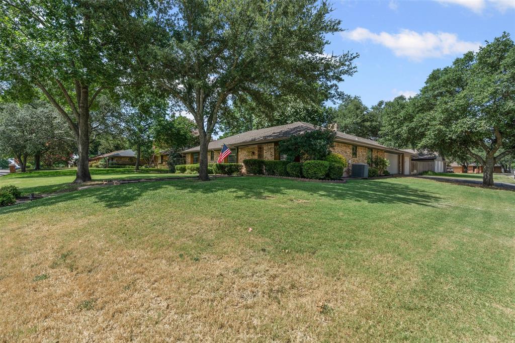 400 Meadow View Drive