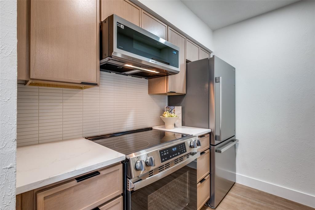 One Holland Place Condos - Residential