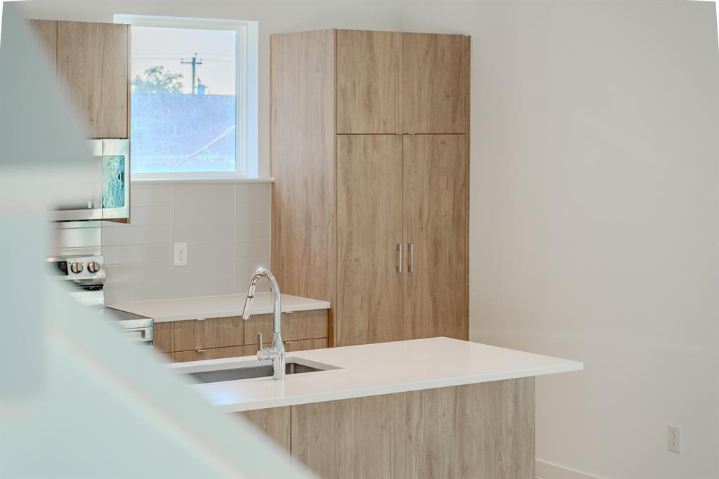 Bon View Place - Residential Lease