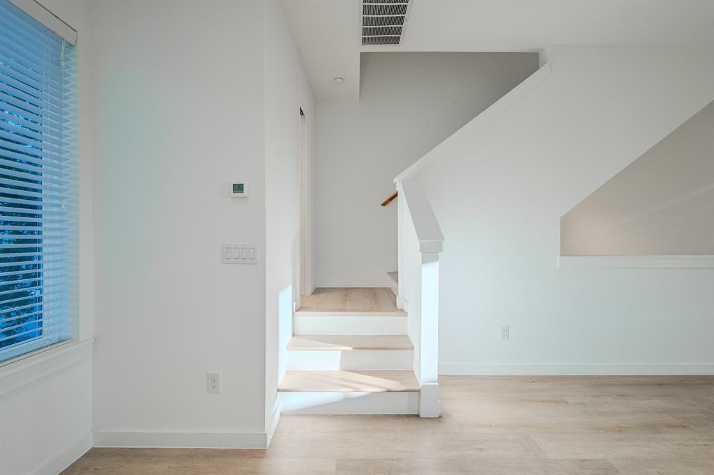 Bon View Place - Residential Lease