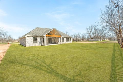 A home in Granbury