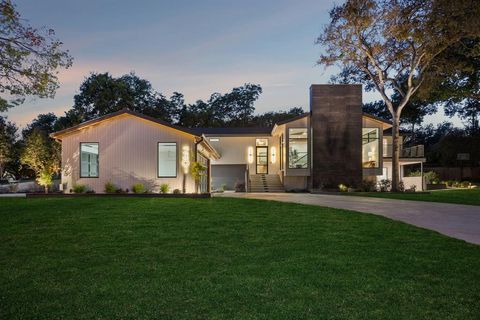 2401 Mesa Drive Richardson TX 75080