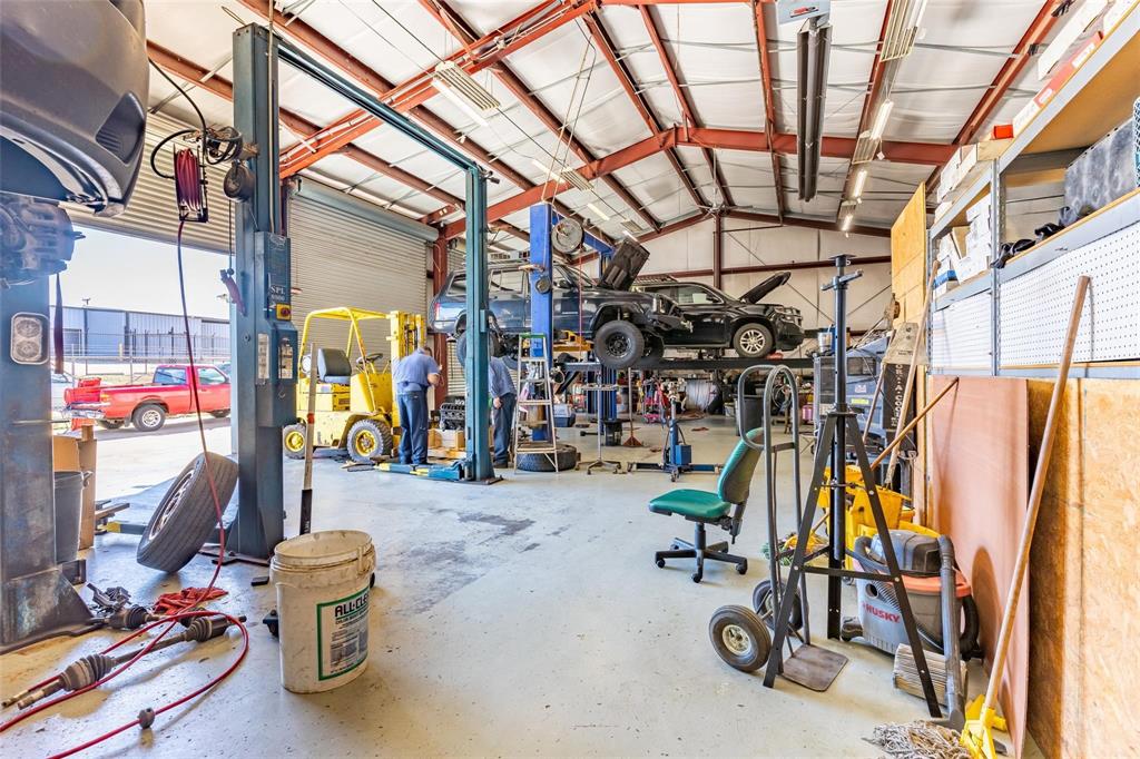 Industriplex - Commercial Sale