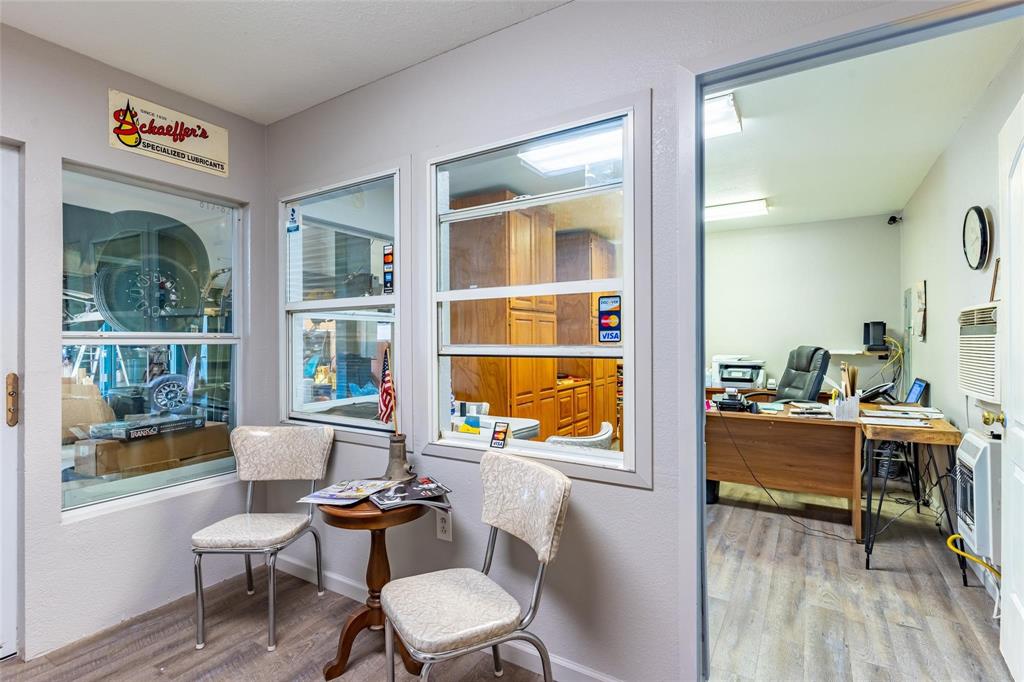 Industriplex - Commercial Sale