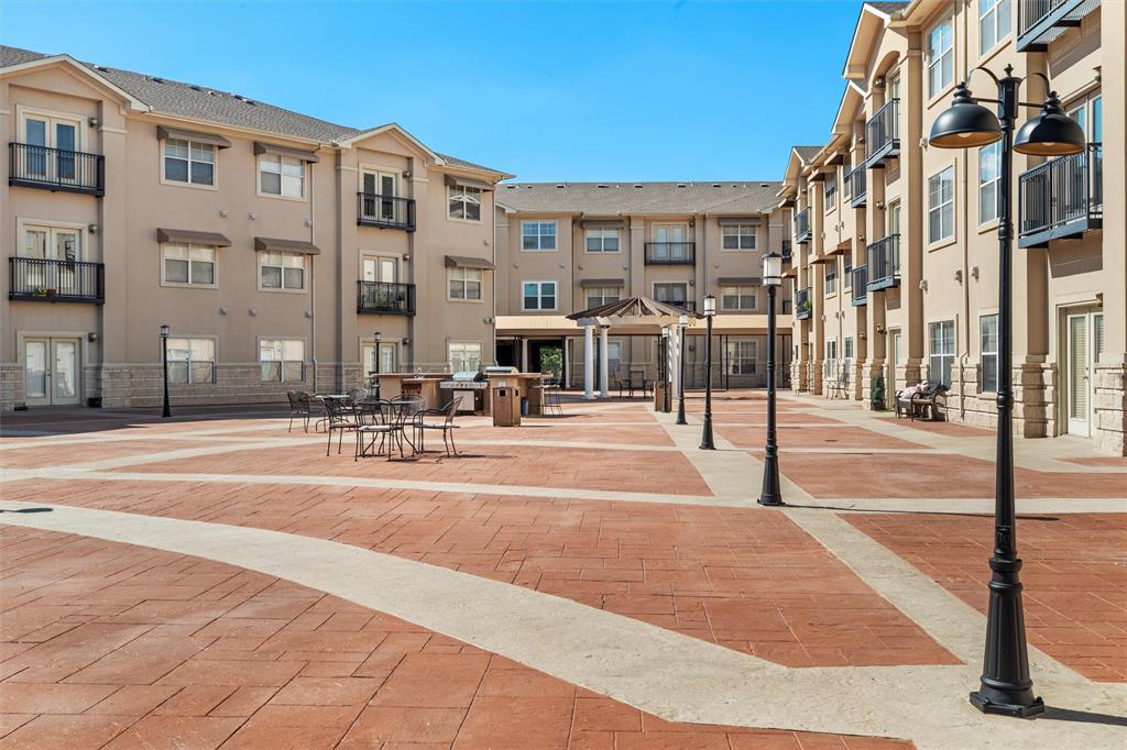 Piazza Siena Condo - Residential