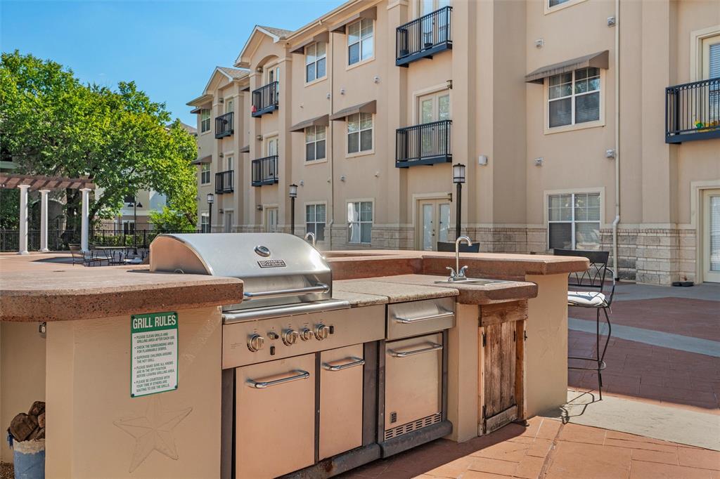 Piazza Siena Condo - Residential