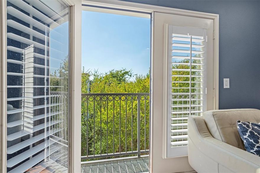 Experience stylish urban living in this beautifully renovated 1-bedroom, 1-bath condo in the heart of Dallas! Perfect for young professionals or those seeking a low-maintenance lifestyle, this top-floor unit blends comfort and sophistication with wood floors, granite countertops, and sleek under-cabinet lighting.

Located in a gated community, you’ll love the resort-style amenities including a sparkling pool, modern fitness center, and a lush courtyard with shaded lounging areas and an outdoor kitchen — ideal for entertaining or relaxing weekends at home. The unit features washer and dryer hookups, and with the right offer, furnishings, refrigerator, washer, and dryer can convey for a true move-in-ready experience. 

Some HOA amenities are as follows:  
Laundry facility, Fitness center, Private pool, Grilling stations, Designated pet area, Clubhouse available for reserved, private parties, Community business center in lobby with desktop for internet & printer access, Package delivery area in lobby for added security, 24-hour surveillance (51 cameras), Fob & code required for accessing property & premises, Covered parking in community garage on ground level, Parking spaces deeded with sale of unit (owners own their parking spaces), Premises maintained by porter service (3x per week), Property maintained by landscaping service (1x per week), Pool maintained by pool cleaning service, Property managed by on-site community manager (5 days per week), Limited concierge services offered by on-site manager, exterior insurance covered by HOA 

Whether you’re buying or leasing, this condo offers the perfect blend of convenience, comfort, location and city living — all just steps from Dallas' dining, shopping, nightlife and many colleges & universities including UT Southwestern Medical Center! 

**All information is deemed reliable, but buyer and buyer's agent to verify. Unit can be leased, fully furnished. Just contact one of the listing agents for details.**