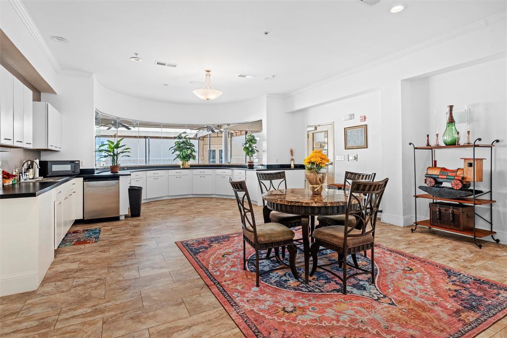 Piazza Siena Condo - Residential