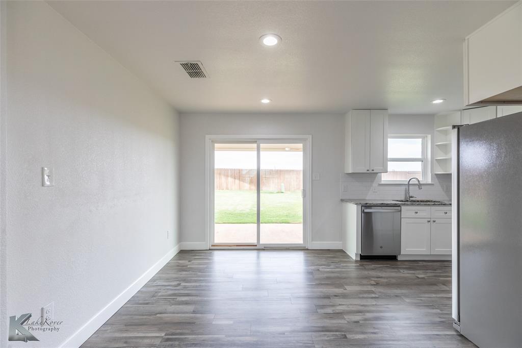 1814 Sweetwater Lane