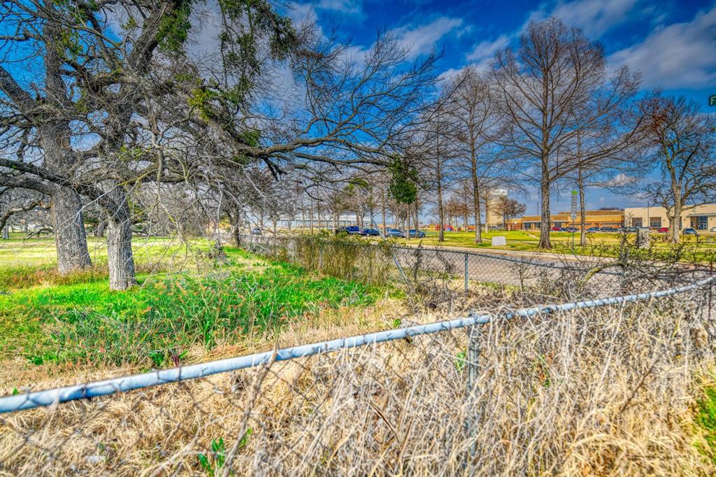 2423 Picadilly Boulevard 158