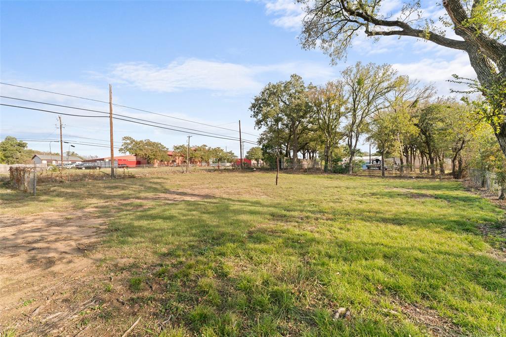 608 E Kennedale Parkway