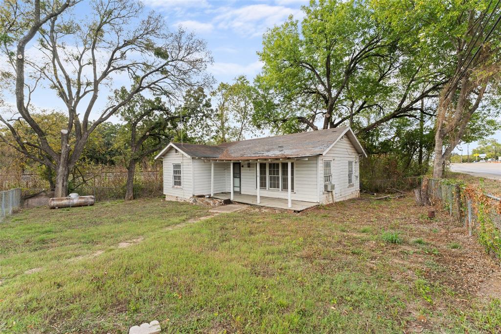 608 E Kennedale Parkway