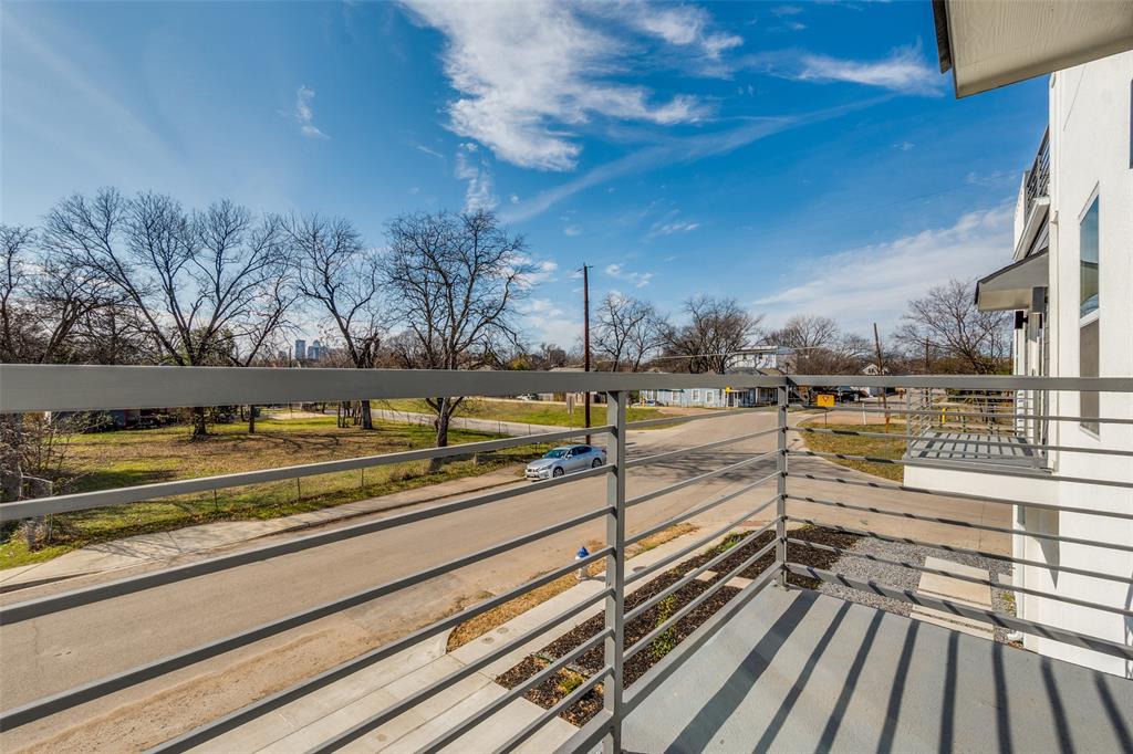 EAST WE GO - Residential