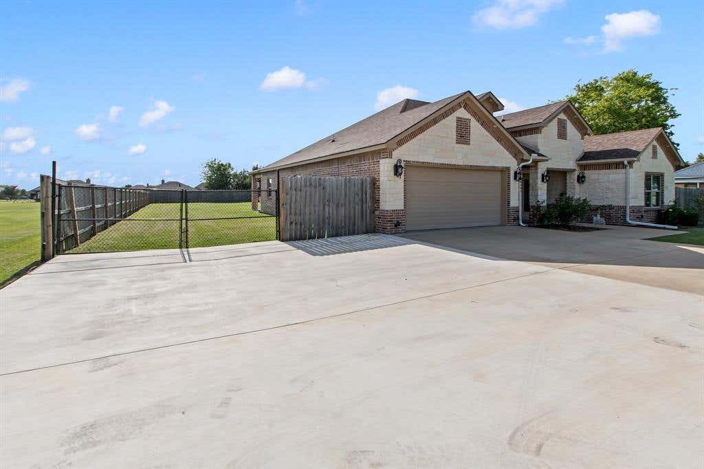 Photo of 17791 Fm 3080, Mabank, TX 75147 (MLS # 21336464)