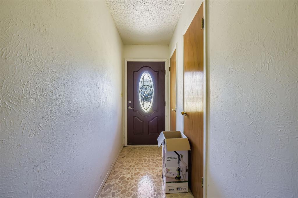 1315 Hutchins Lane