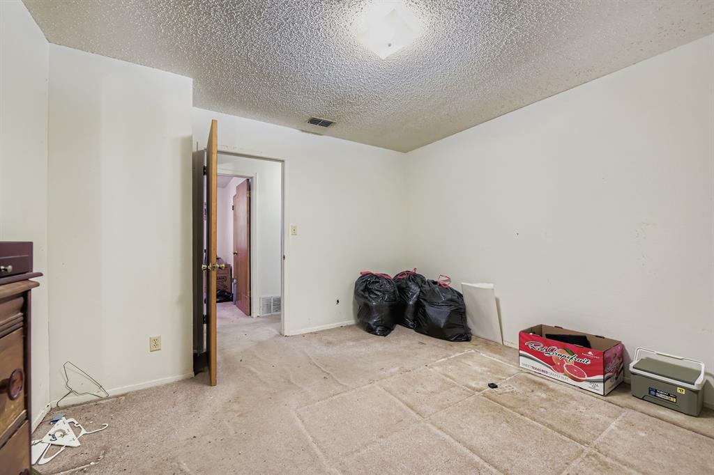 La Junta - Residential