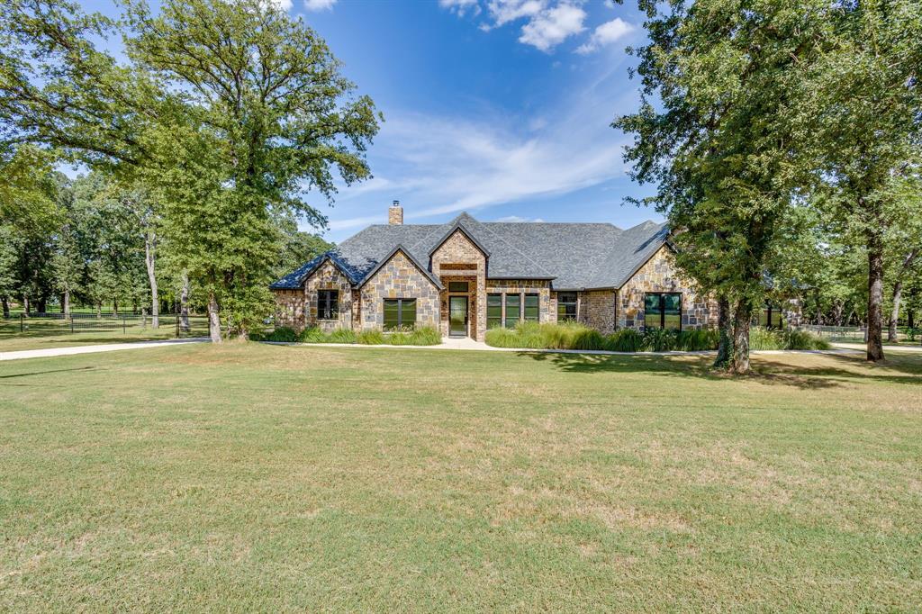 3131 Trailwood Drive E