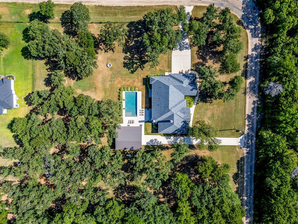 3131 Trailwood Drive E
