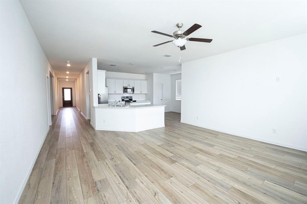 Aspen Mdws Ph I - Residential Lease