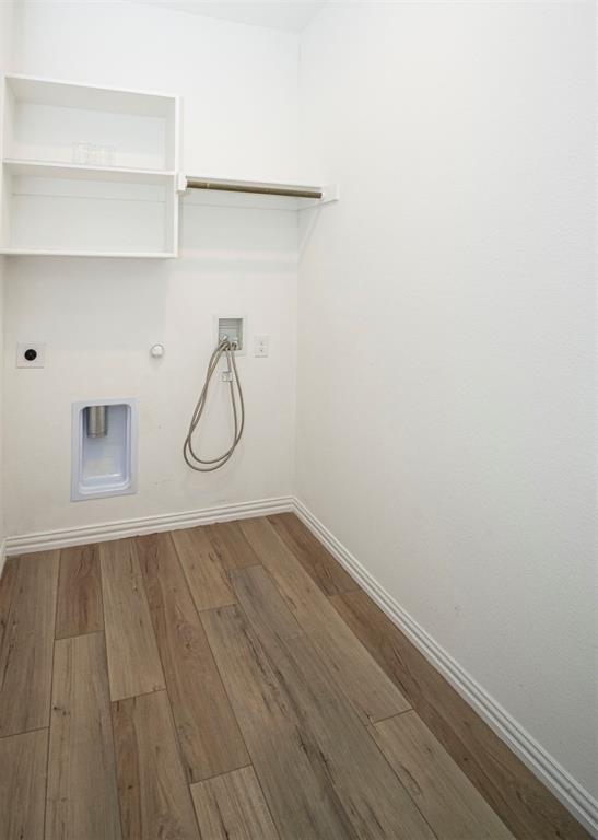 Aspen Mdws Ph I - Residential Lease