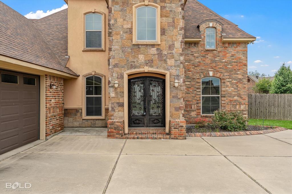 227 Piccadilly Circle