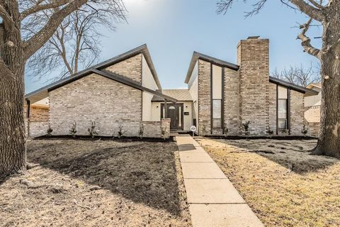 Photo of 2315 Riverway Drive, Dallas, TX 75227 (MLS # 21169263)