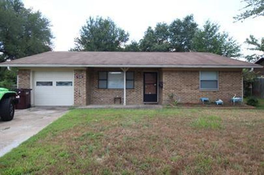 2 Bedroom, 1 Bath with a climate controlled sunroom. 1 car garage with large driveway for plenty of parking. Furnished kitchen, washer & dryer included. Fenced yard and storage building out back. Conveniently located near downtown and near the schools. Canton ISD. Pet friendly with paid pet fees and rent, certain restrictions apply.