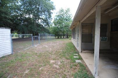 Briarwood Estates - Residential Lease