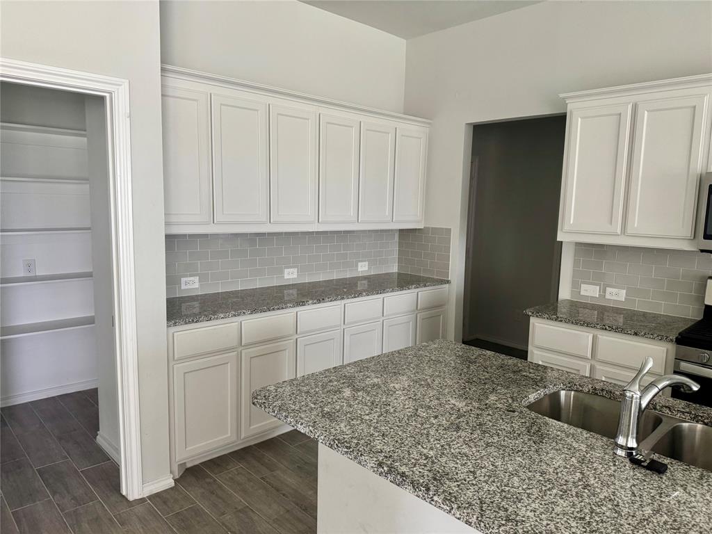 3106 Water Light Lane
