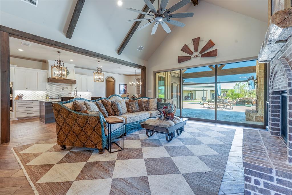 120 Private Road 4460