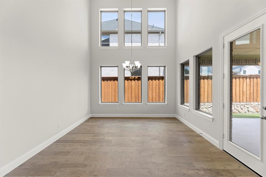 3137 Lora Lee Lane