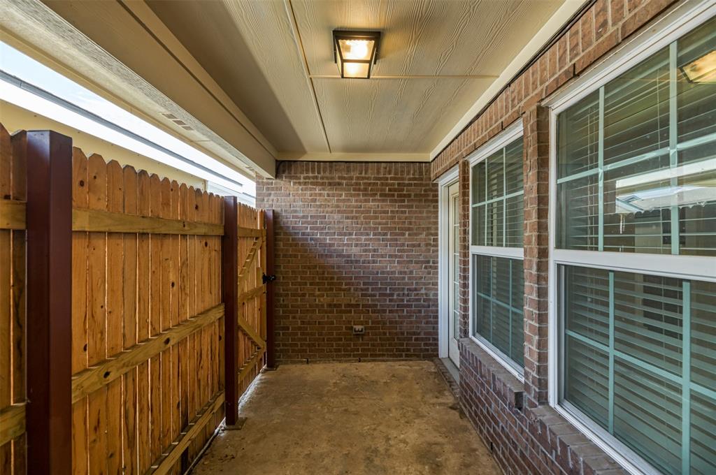 Creekside Twnhms Ph 1 - Residential Lease