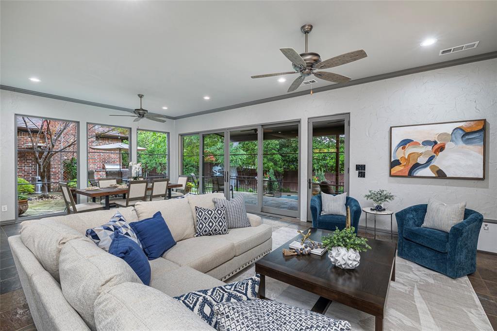 6621 Overlook Court