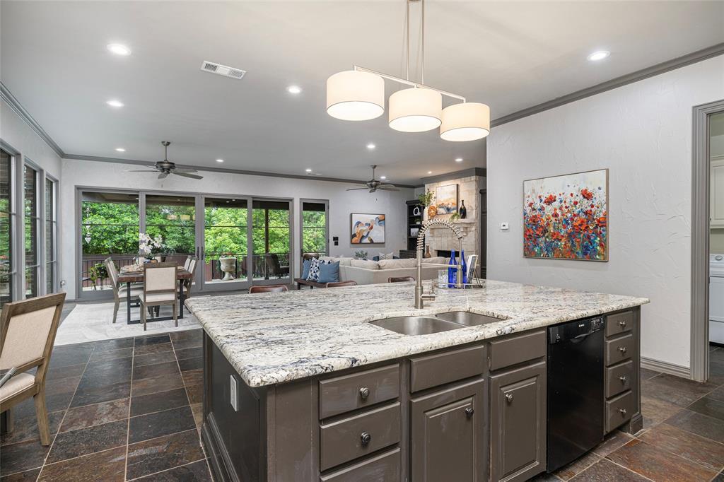 6621 Overlook Court