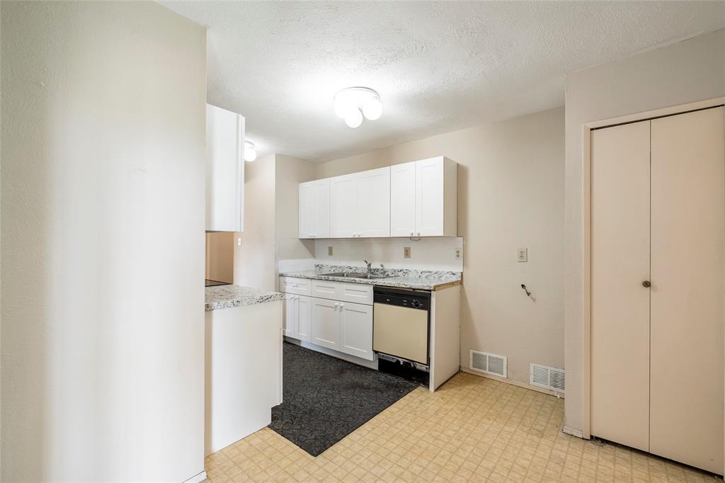 Briarwood Estates - Residential Lease