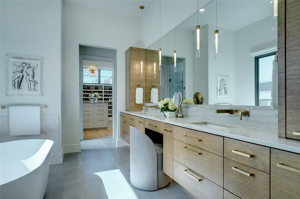 Knolls/Solana - Residential