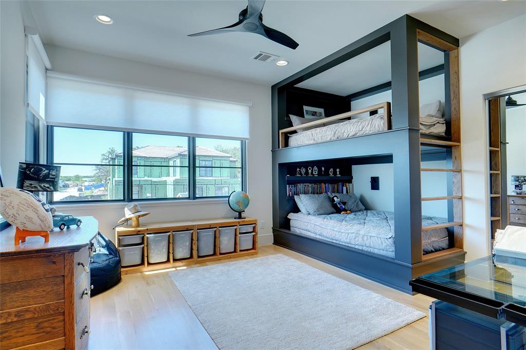 Knolls/Solana - Residential