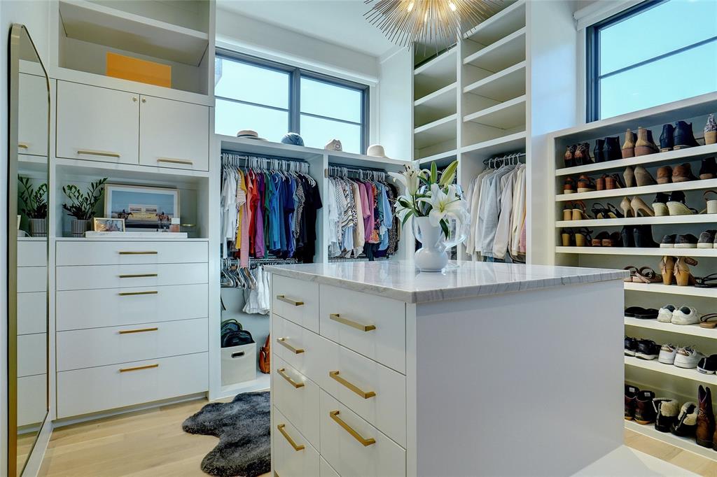 Knolls/Solana - Residential