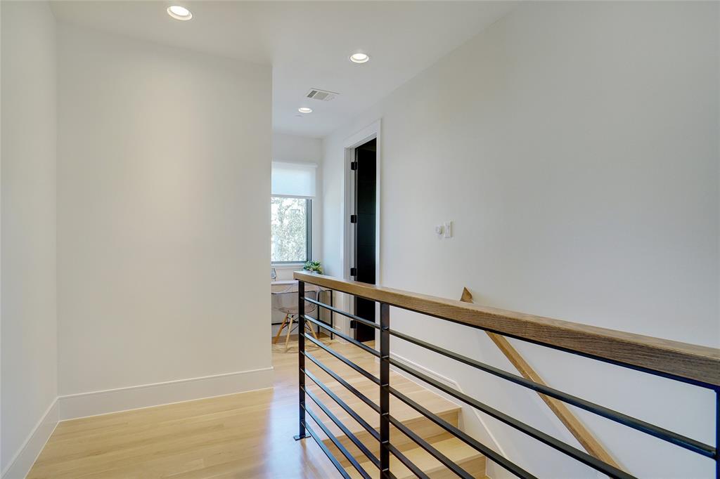 Knolls/Solana - Residential