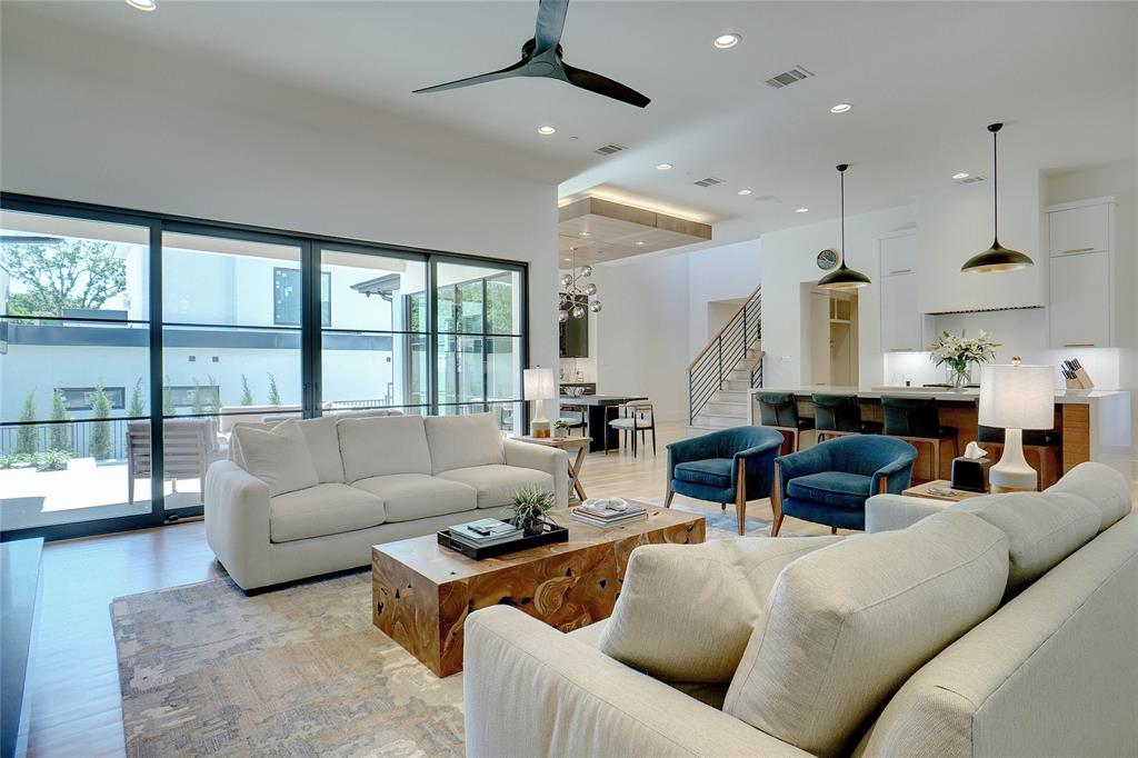 Knolls/Solana - Residential