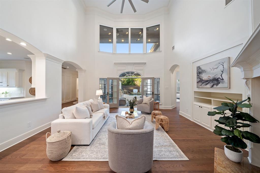 5715 Meadow Crest Drive